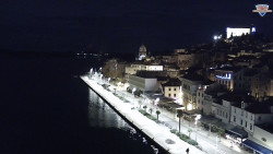 Nábřeží a město