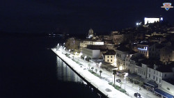 Nábřeží a město