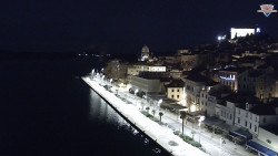 Nábřeží a město