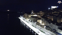 Nábřeží a město