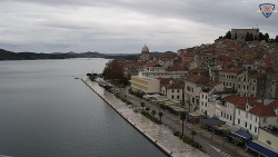 Nábřeží a město