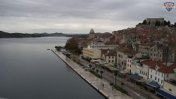 Nábřeží a město