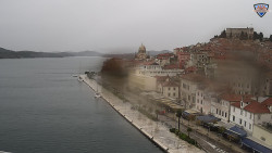 Nábřeží a město