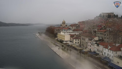 Nábřeží a město