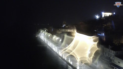 Nábřeží a město