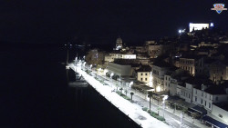 Nábřeží a město