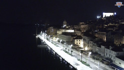 Nábřeží a město