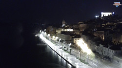 Nábřeží a město