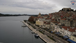 Nábřeží a město