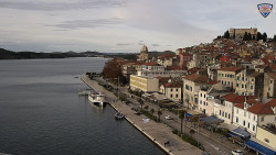 Nábřeží a město