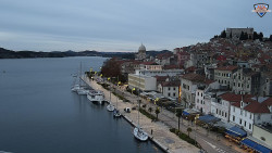 Nábřeží a město