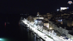 Nábřeží a město