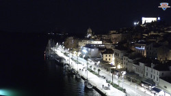 Nábřeží a město