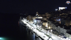 Nábřeží a město