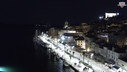 Nábřeží a město