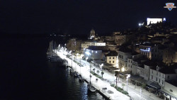 Nábřeží a město