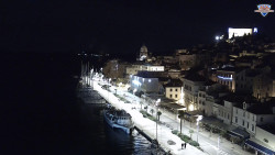 Nábřeží a město