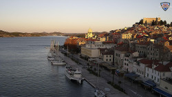 Nábřeží a město