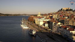 Nábřeží a město