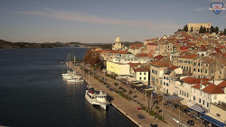 Nábřeží a město