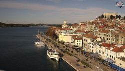 Nábřeží a město