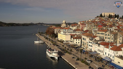 Nábřeží a město