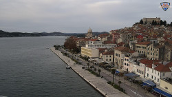 Nábřeží a město