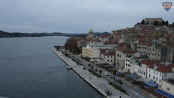 Nábřeží a město