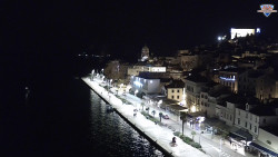 Nábřeží a město