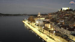 Nábřeží a město