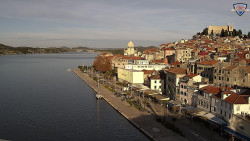 Nábřeží a město