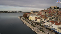 Nábřeží a město