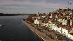 Nábřeží a město