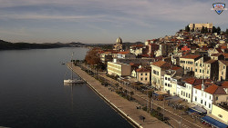 Nábřeží a město