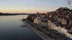 Nábřeží a město