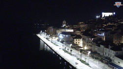 Nábřeží a město