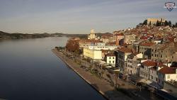 Nábřeží a město