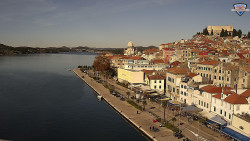 Nábřeží a město