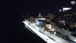 Nábřeží a město