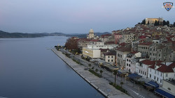 Nábřeží a město