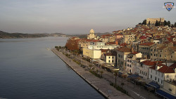 Nábřeží a město