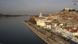 Nábřeží a město