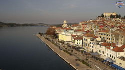 Nábřeží a město