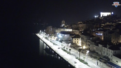 Nábřeží a město