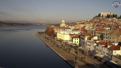 Nábřeží a město