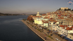 Nábřeží a město