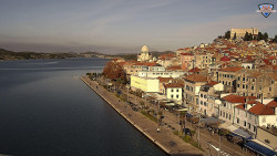 Nábřeží a město