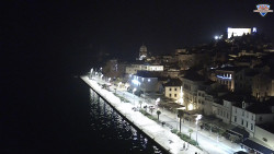 Nábřeží a město