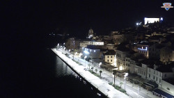 Nábřeží a město