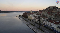 Nábřeží a město